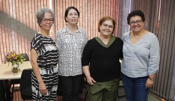 Professora Marinalva, Marisa, Márcia e professora Meire (da esq. para a dir.)