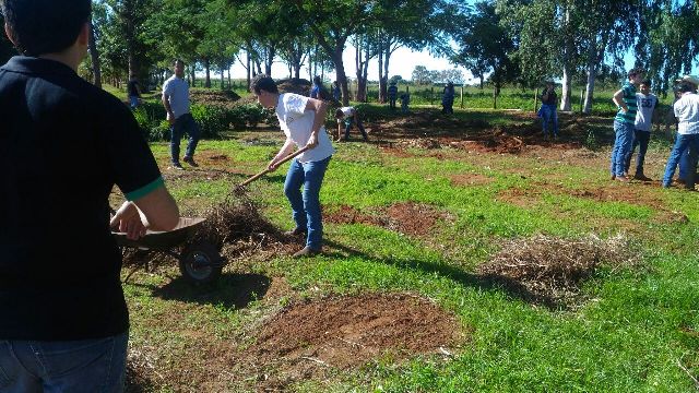 aula inaugural da Fazenda Escola do Curso de Agronomia do Campus Universitário de Ituram